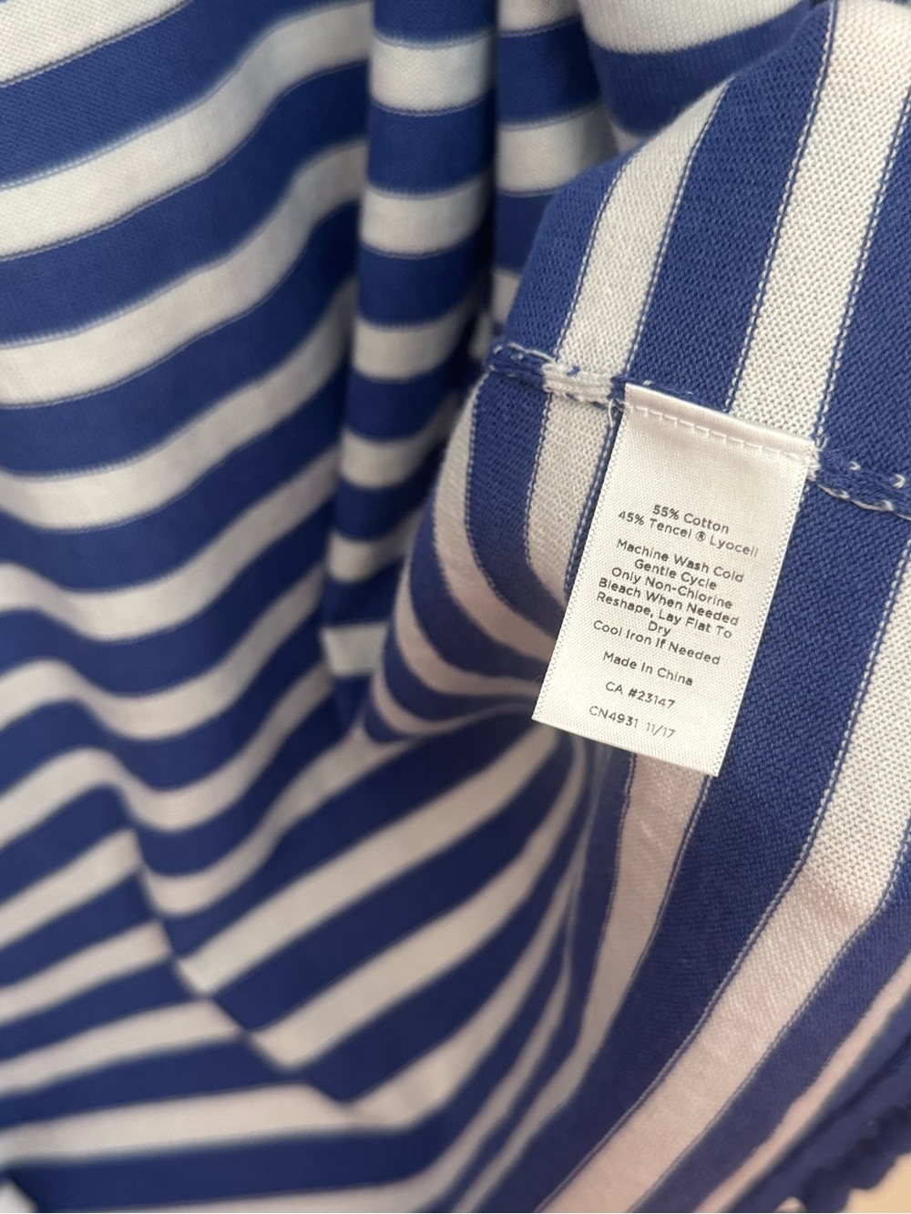 Talbots Natalie Stripe Cardigan Women’s Size Large Blue White Pom Pom Trim - Picture 5 of 5